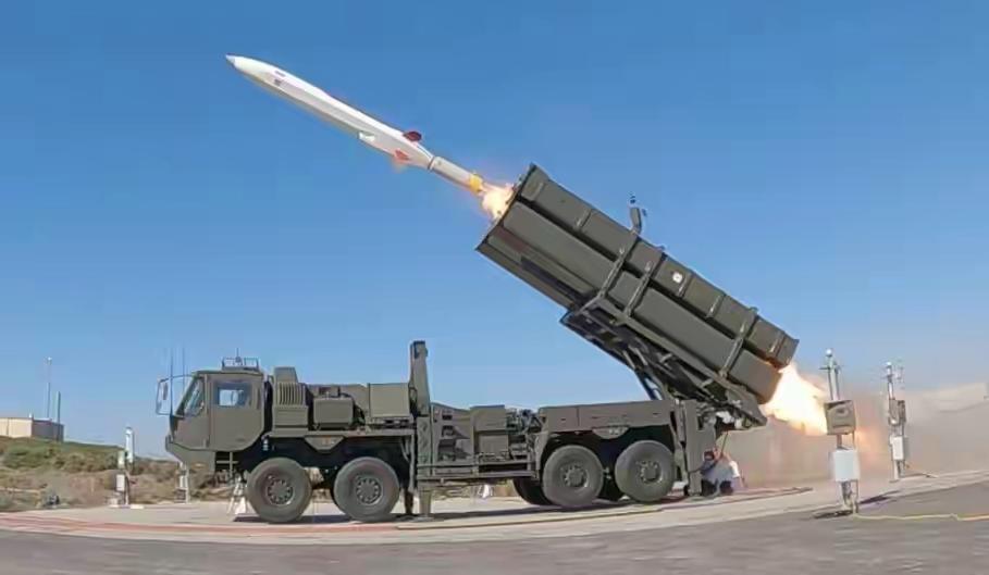 日本导弹刚就位，我们的拦截体系早已成型

日本此次部署远程进攻导弹，确实给地区安