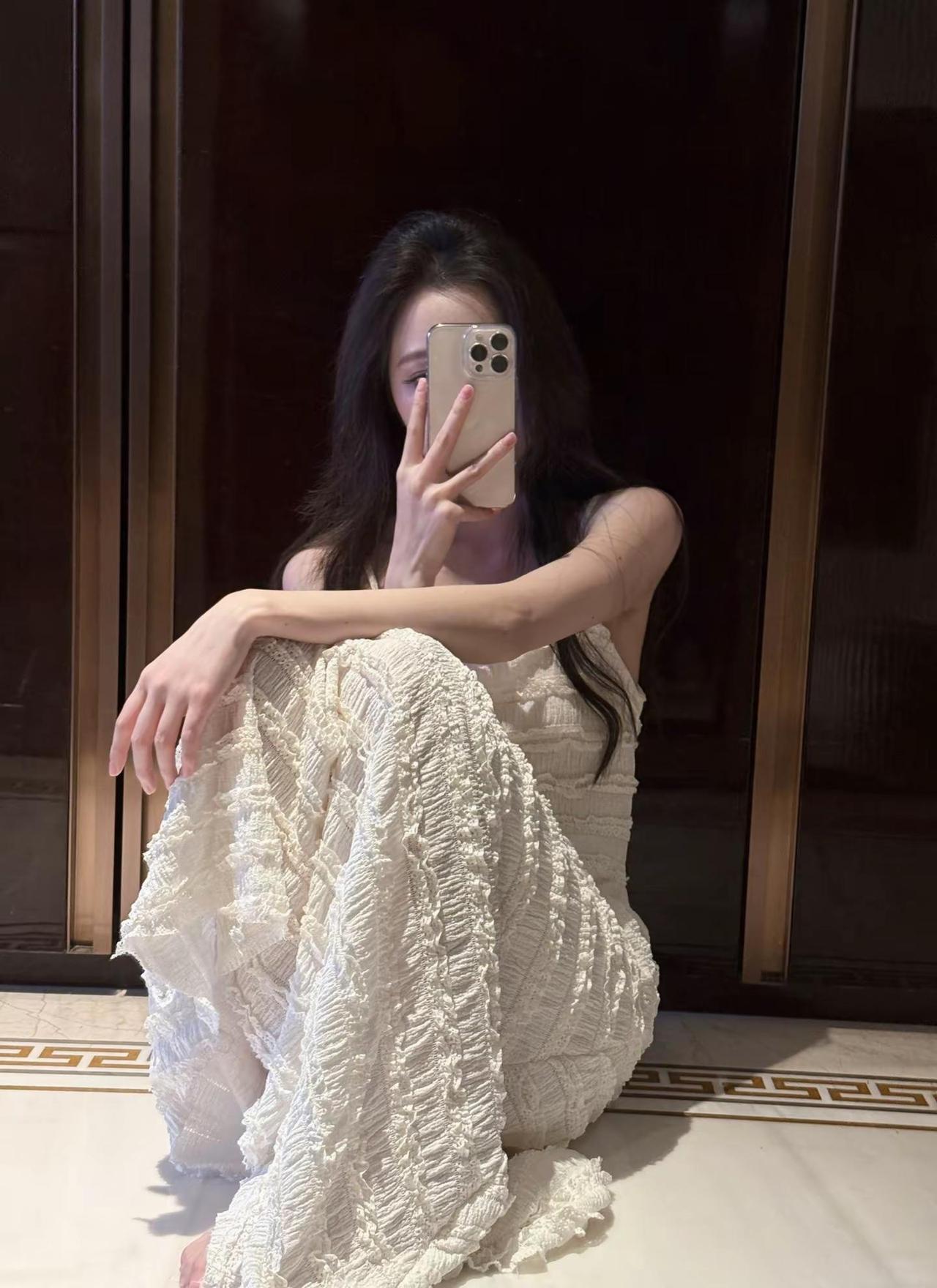 区区爱意，填不饱肚子，算不上必需品白裙子穿搭