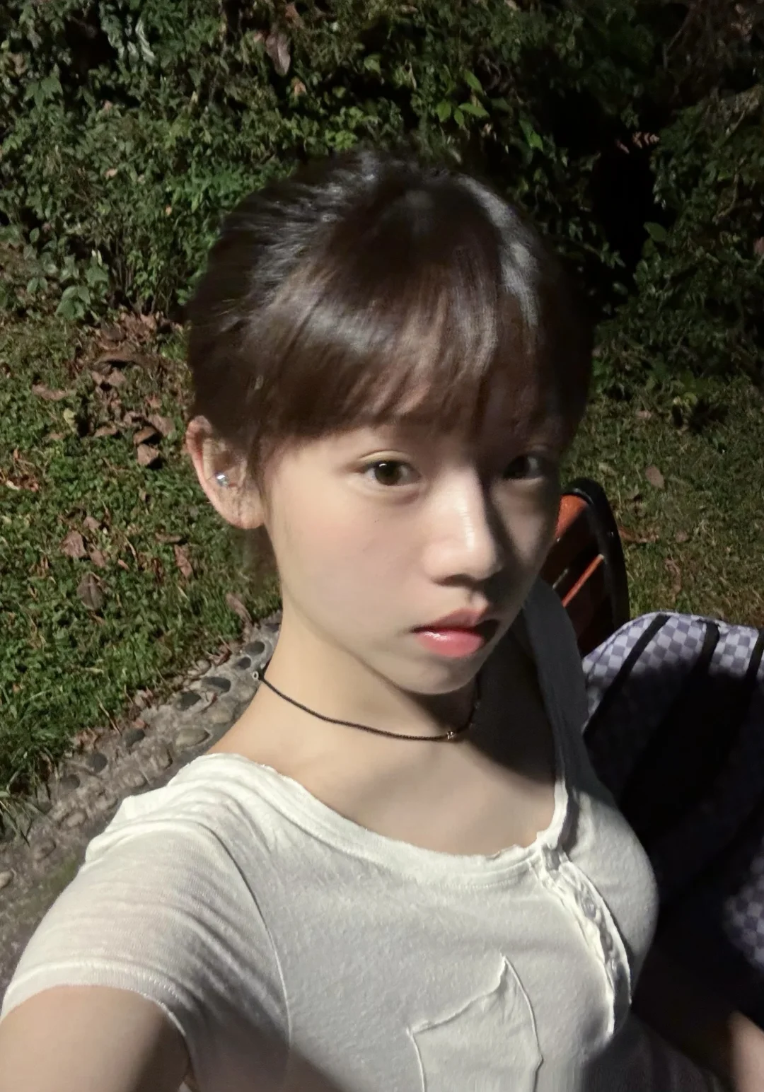 今天拍左脸