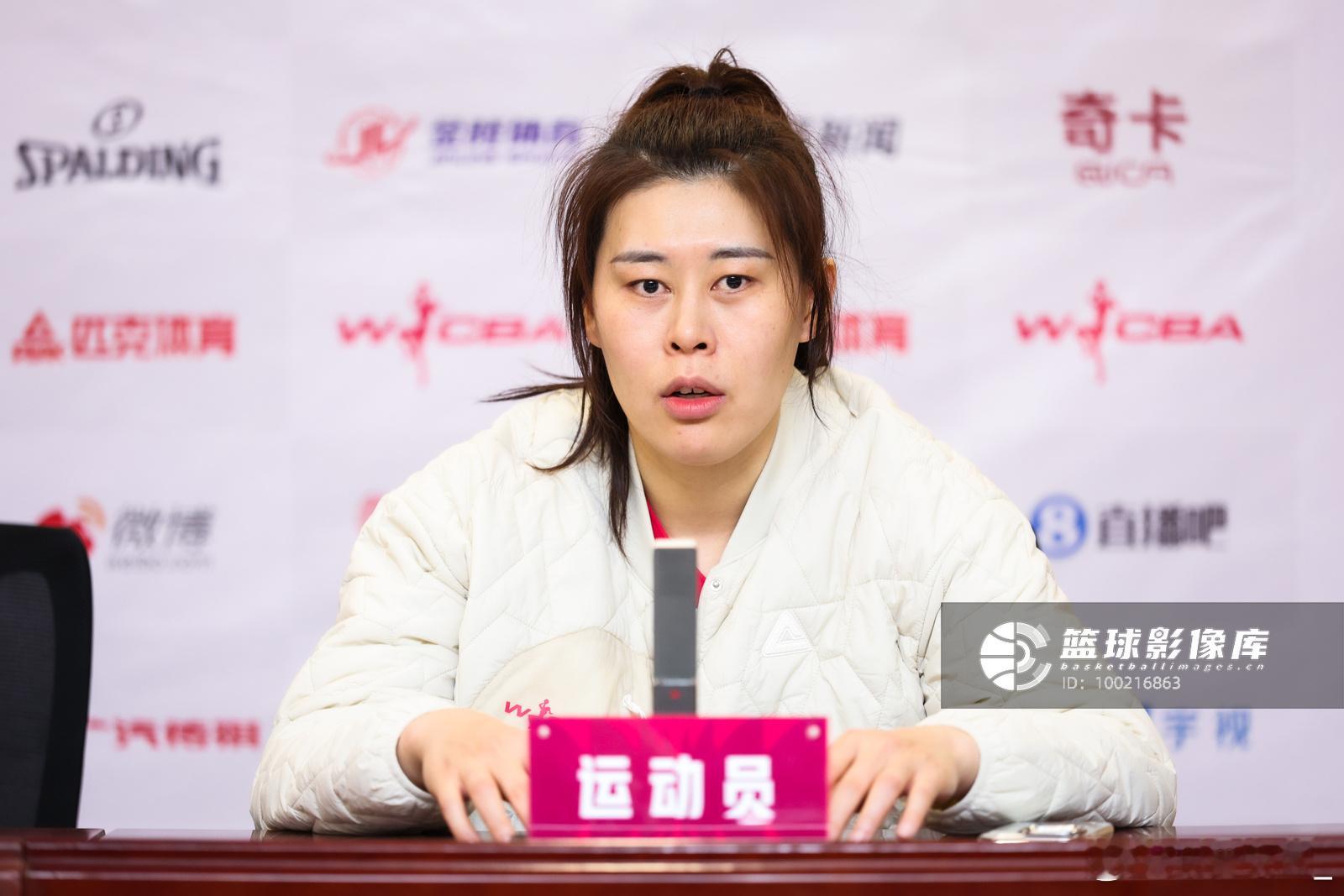 【河南女篮阵容再升级 刘帅加盟、孙梦昕续约】继昨晚官宣宋宁加盟后，河南女篮今日再