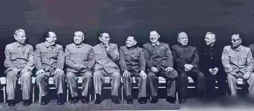 这些先辈，就是中国脊梁！
毛主席的领导团队，文武合璧，让中国革命和建设事业有了坚
