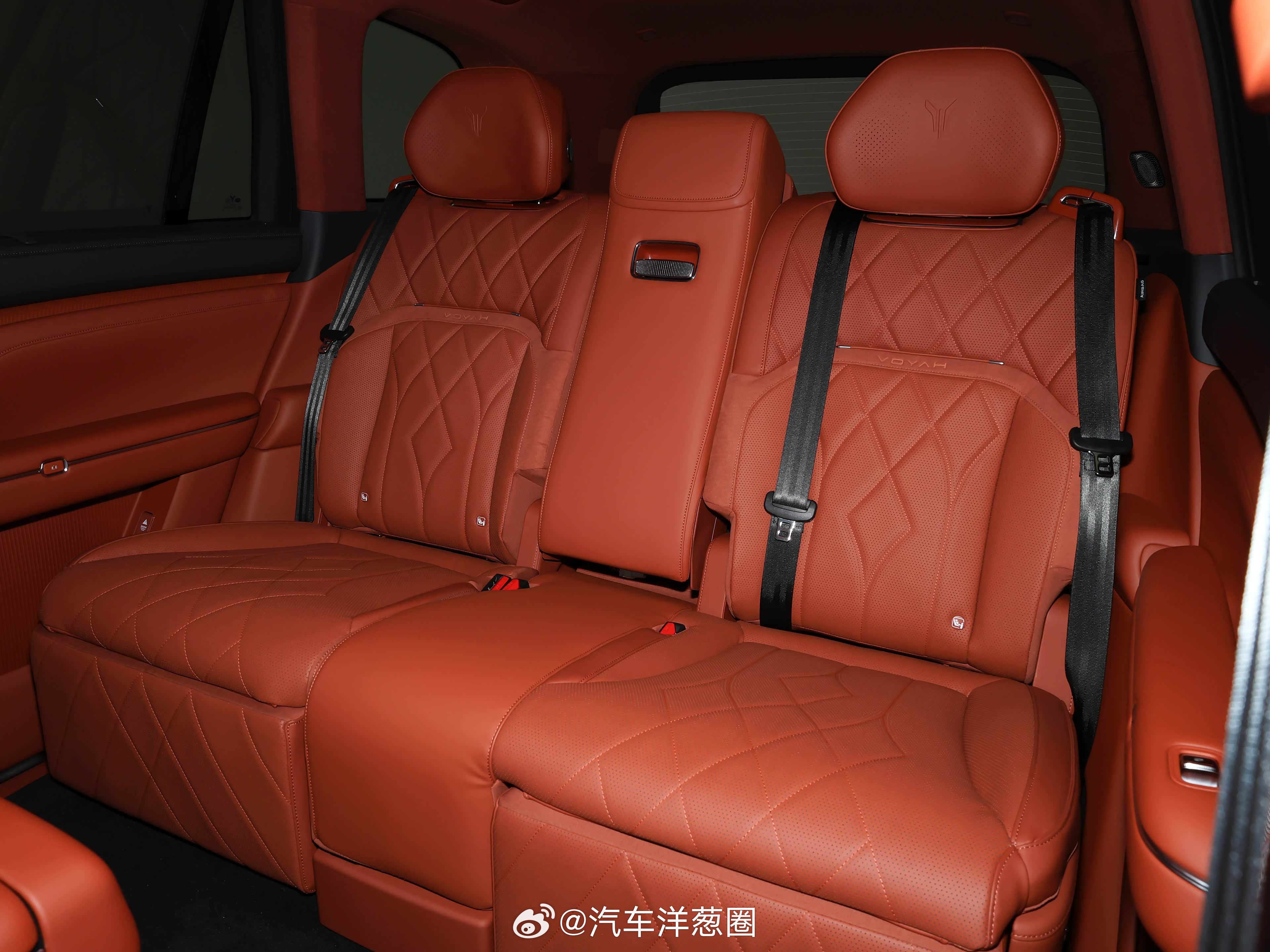 岚图泰山X8正式上市，售价29.29万元起售价29.29-37.99万元插混/纯