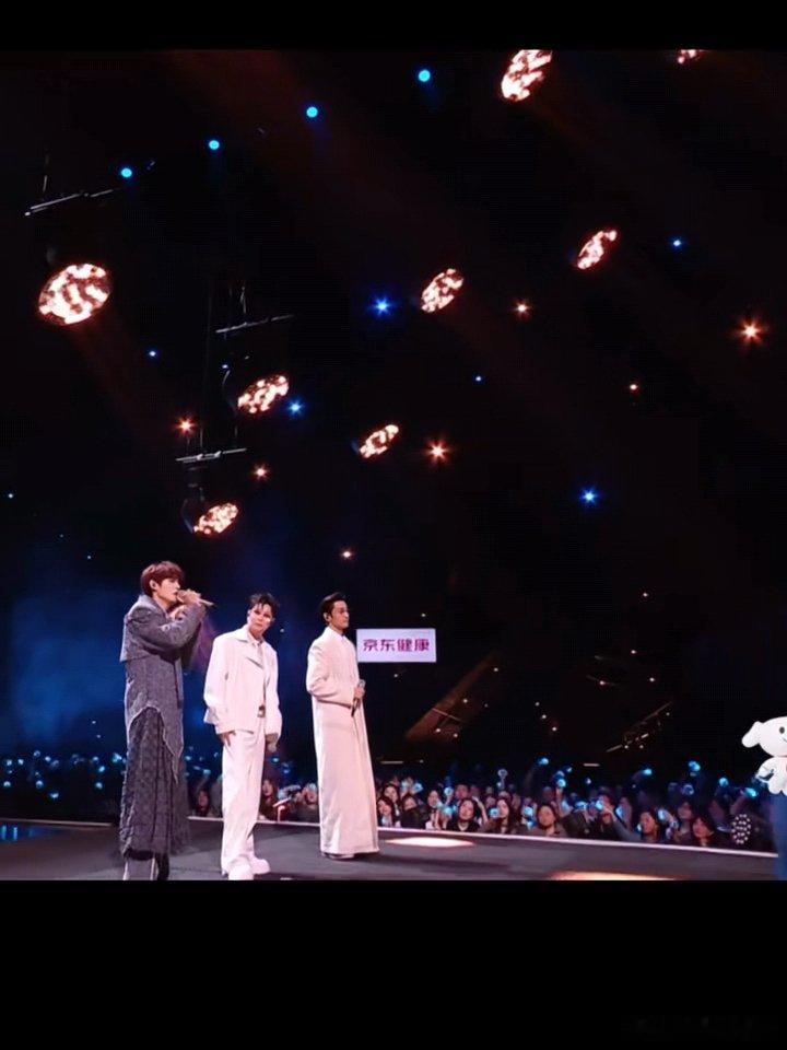 姚琛开口好听姚琛音色姚琛音色很惊艳诶，开口好听，爱听多唱 ​​​