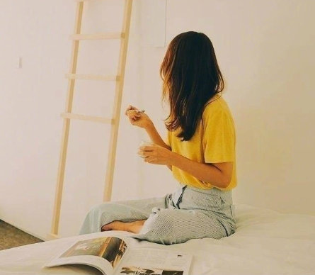 踏实一些，不要着急，你想要的，岁月都会给你。​​​​