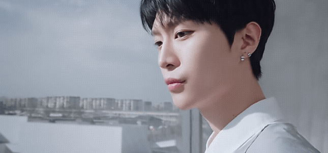 范丞丞轻氧感穿搭范丞丞范丞丞轻氧感穿搭！一沫真挚的情话