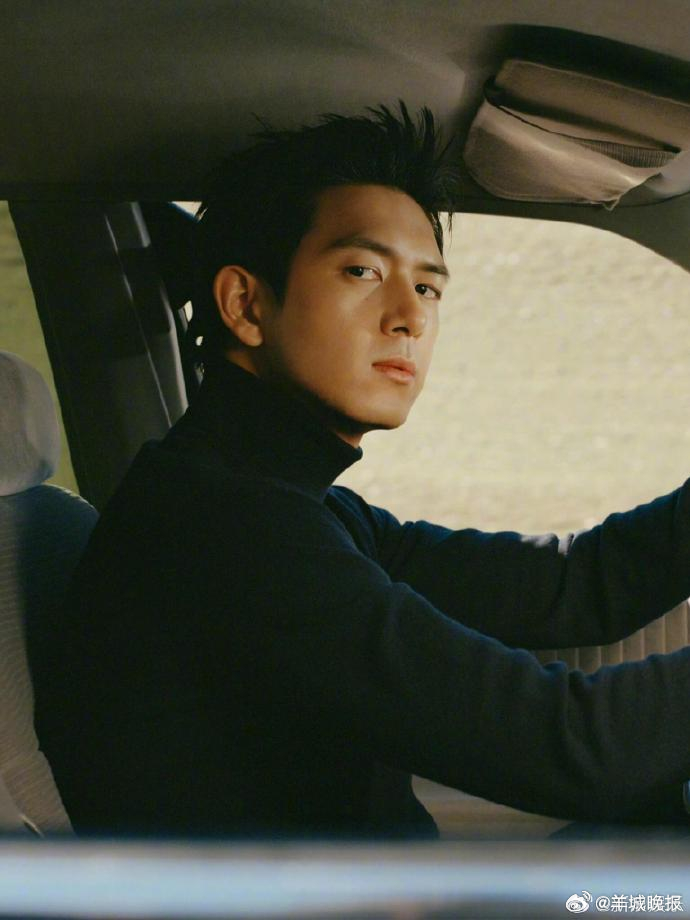 【谁是你心目中的内娱高智感天花板？】他们颜值与脑力并存，气质和底蕴兼具，举手投足