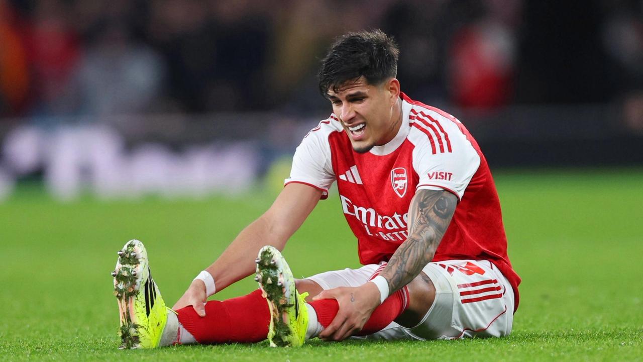 在因伤退出厄瓜多尔国家队后，因卡皮耶将在俱乐部接受进一步的检查。
周日凌晨的足总