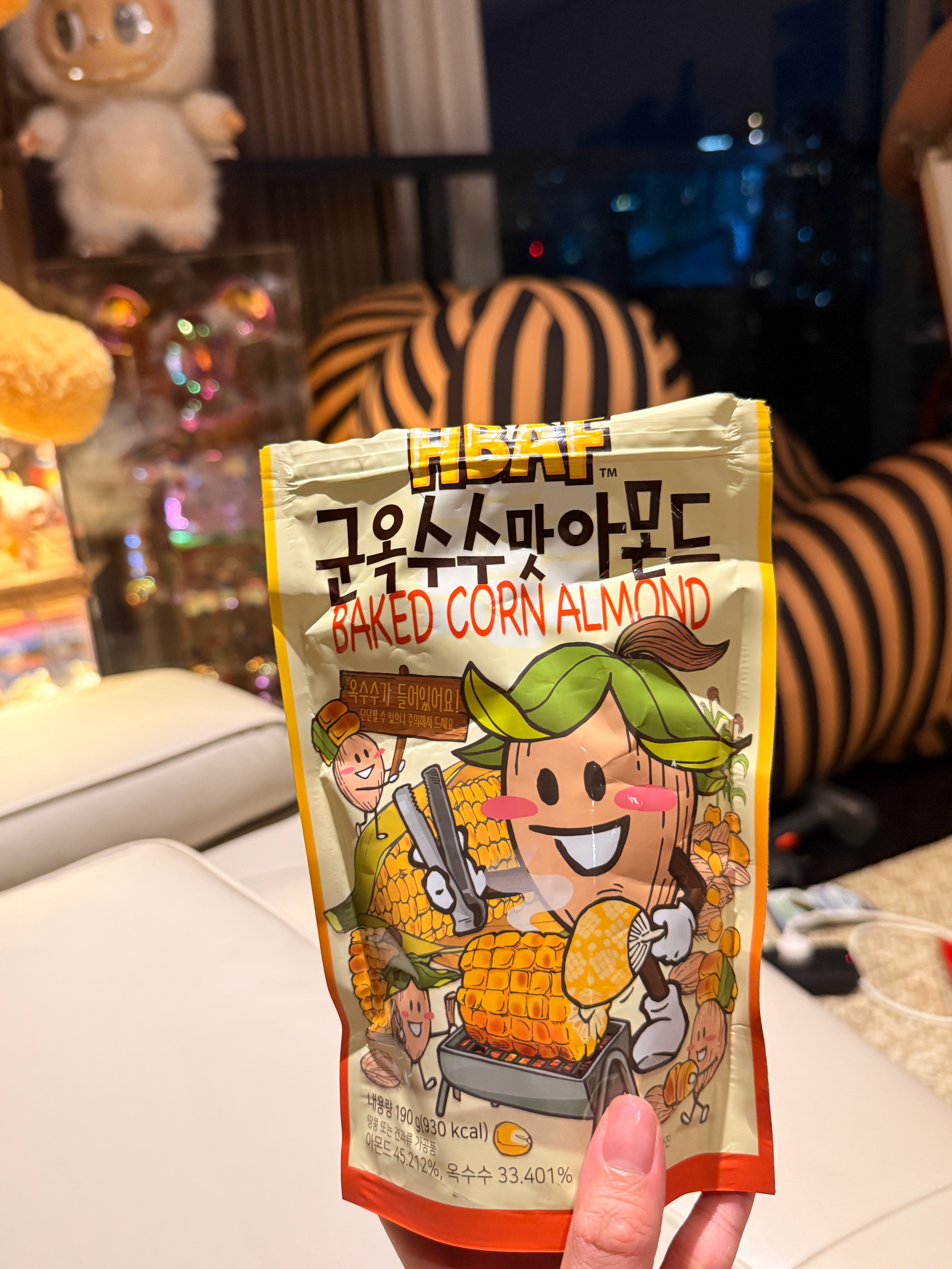 这个玉米味的巴旦木，超级好吃 ​​​