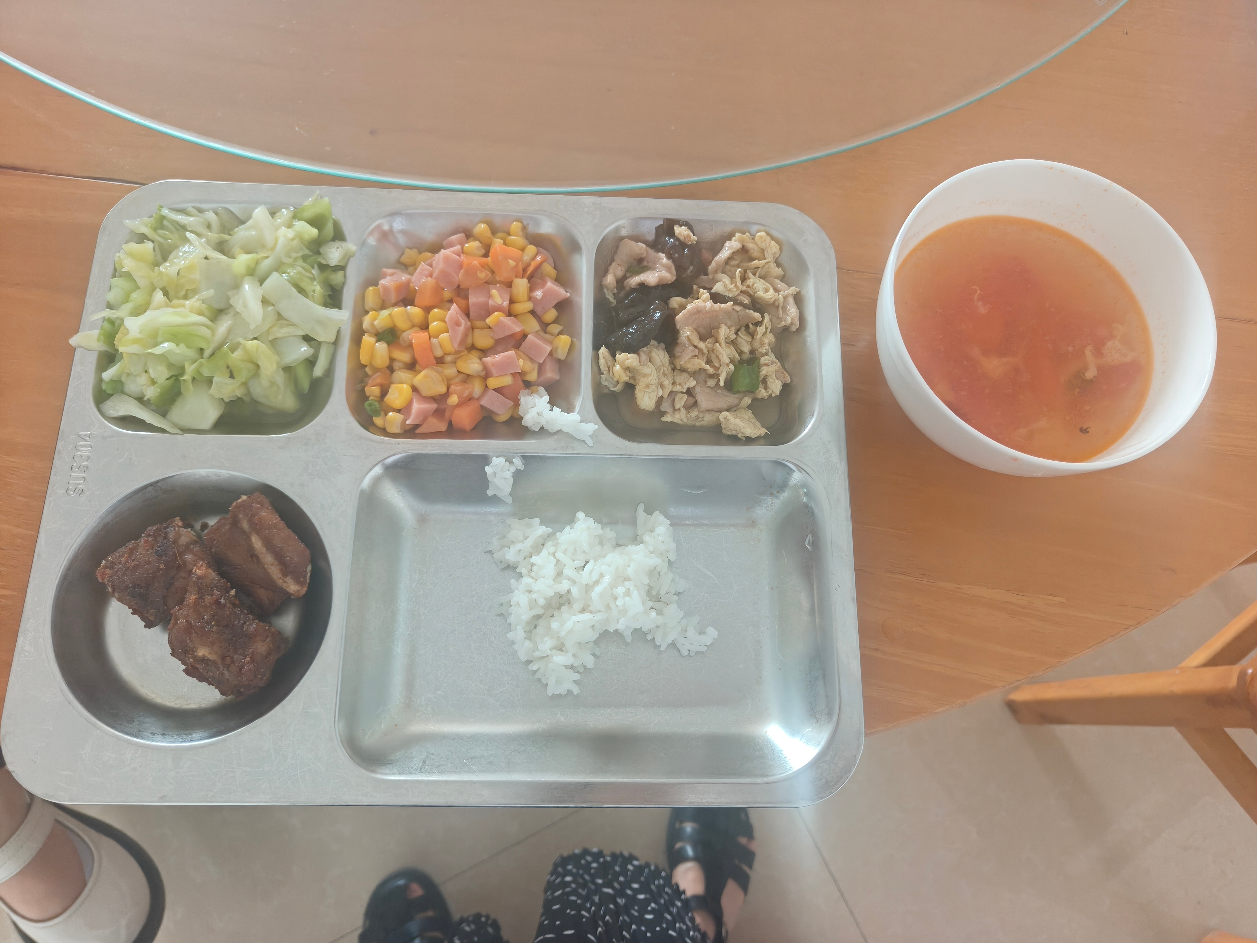 作为一个分享一日三餐的博主，今天午饭忘记发了，真的太不应该了一日三餐