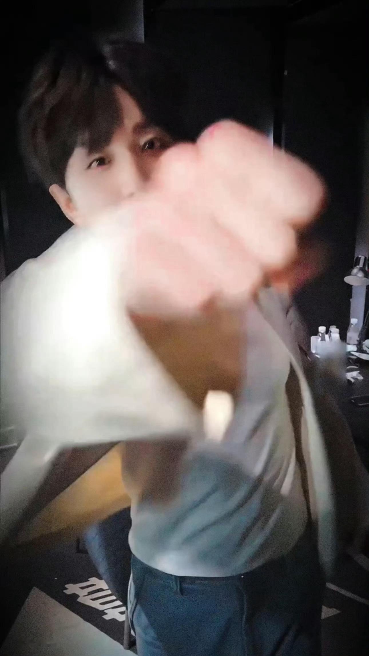 比拳头先到的是淇的奶香