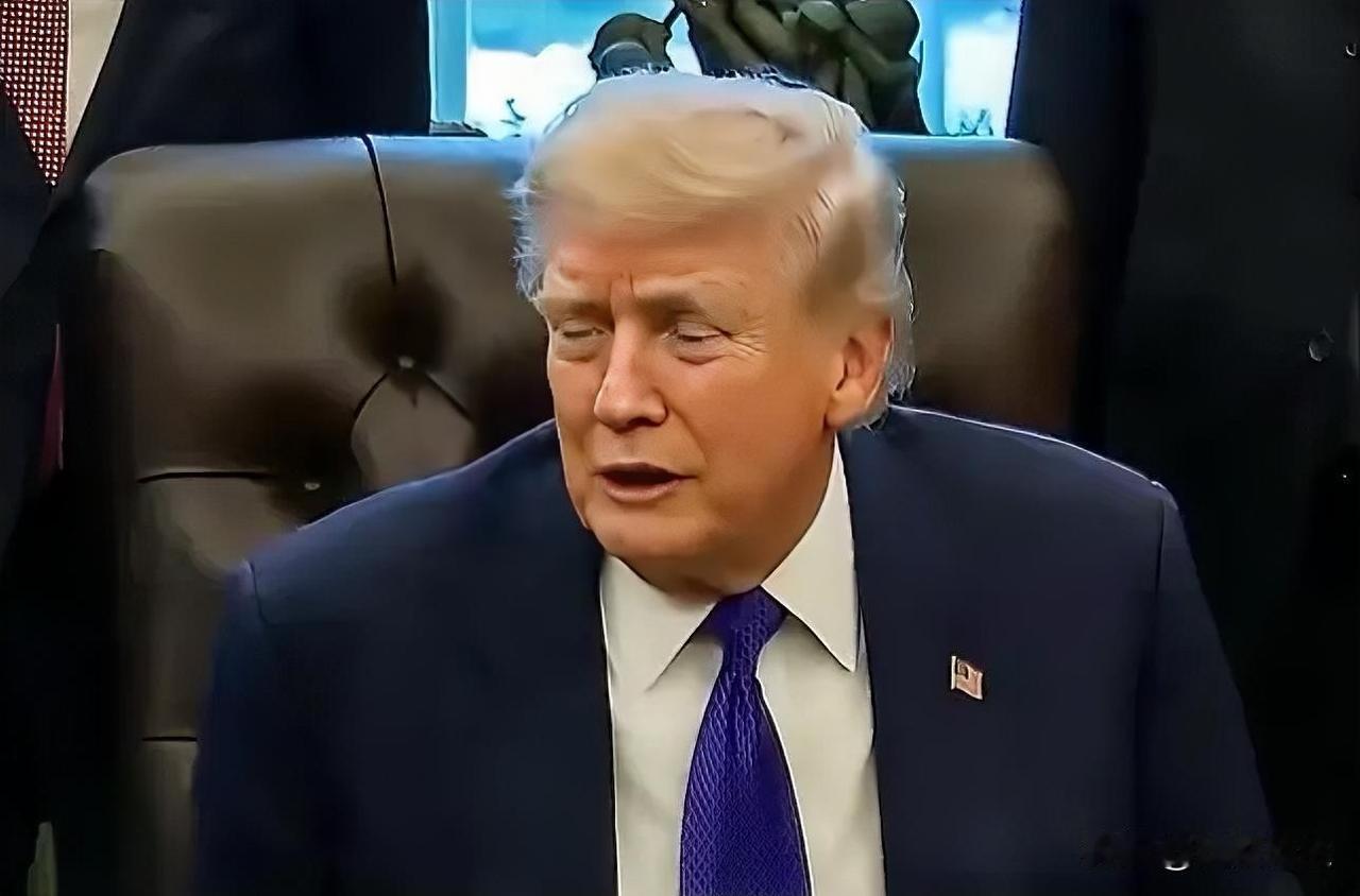 特朗普再次否认涉爱泼斯坦事件:“要知道，爱泼斯坦还活着的时候，大概十年前，根本没