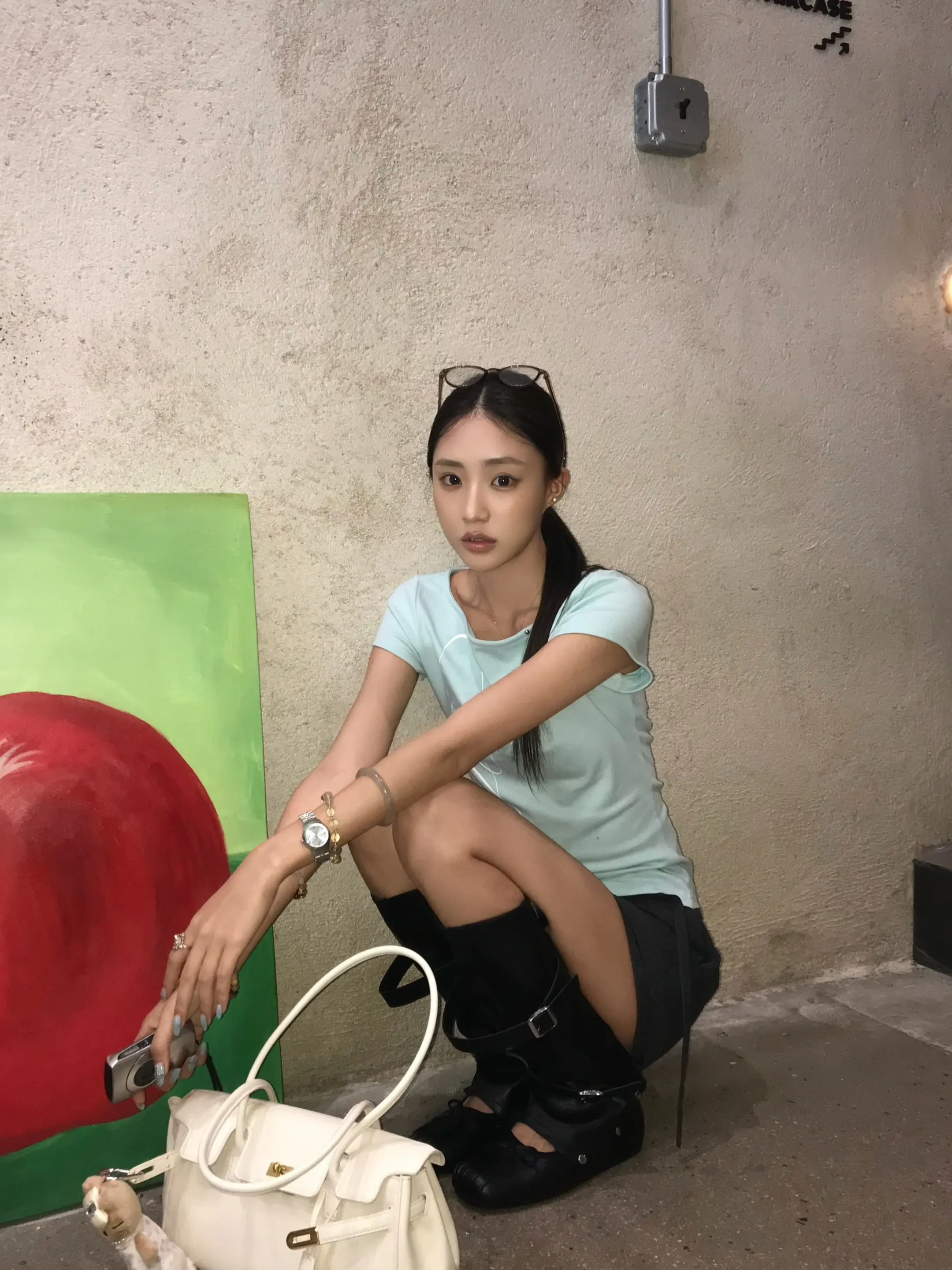 把指甲染成衣服一样的颜色