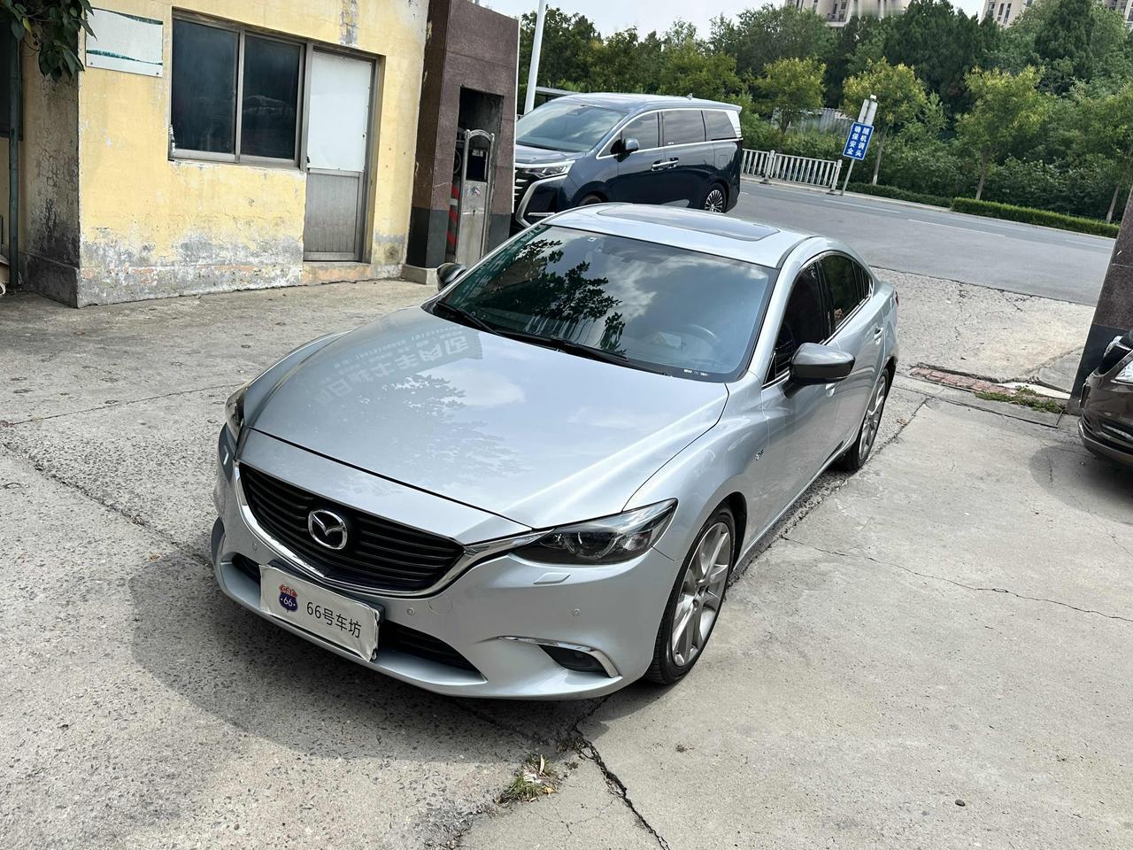 给烟台兄弟淘的18年2.5尊崇阿特兹，交车~

现在18年2.5尊崇银色白色，这