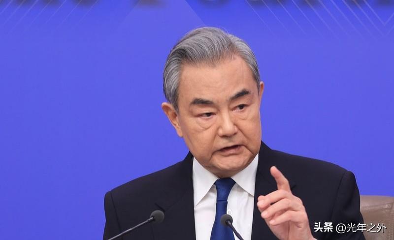 俄抢建黑瞎子岛，中俄关系才是真底牌
 
中东战火未熄，美以与伊朗对峙把全球能源价