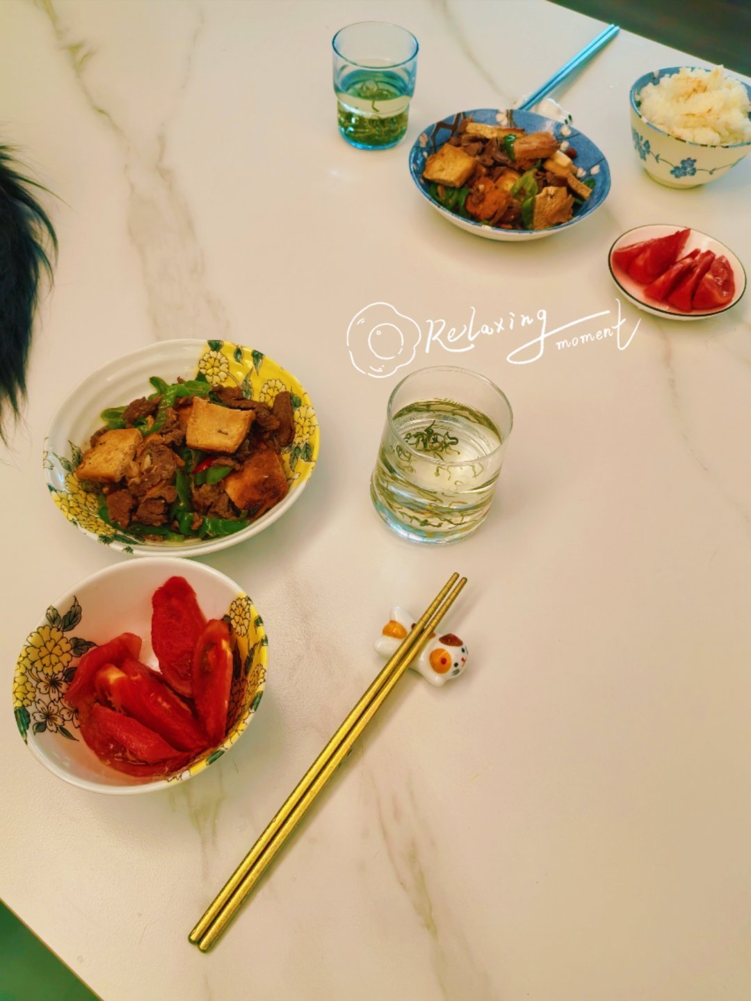 生酮记录 午晚餐day11: 青椒炒煎豆腐牛肉 西红柿(半个) 茶我俩的区别是他