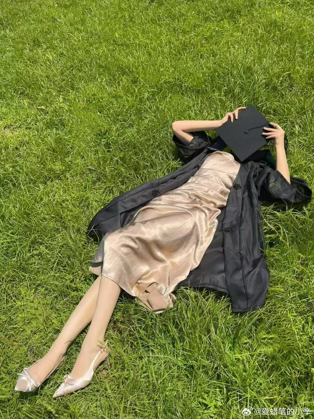 虽然不想她去那么远的地方还是希望她真的找到了属于她的幸福毕业快乐