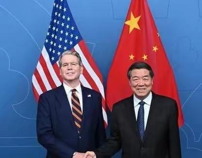 中国发展到今天，应该说国际威望非常高，但是你会发现各国领袖到美国，都希望得到美国