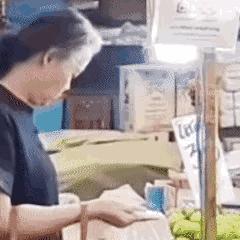 “偷了9个，买了9个”这手段，这心理素质，没20年“功底”真练不出这操作！手法丝