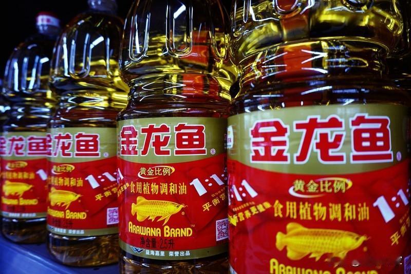 金龙鱼最近可真是麻烦不断！前有和前湖北首富兰世立的官司，兰世立一开始言论侵权败诉