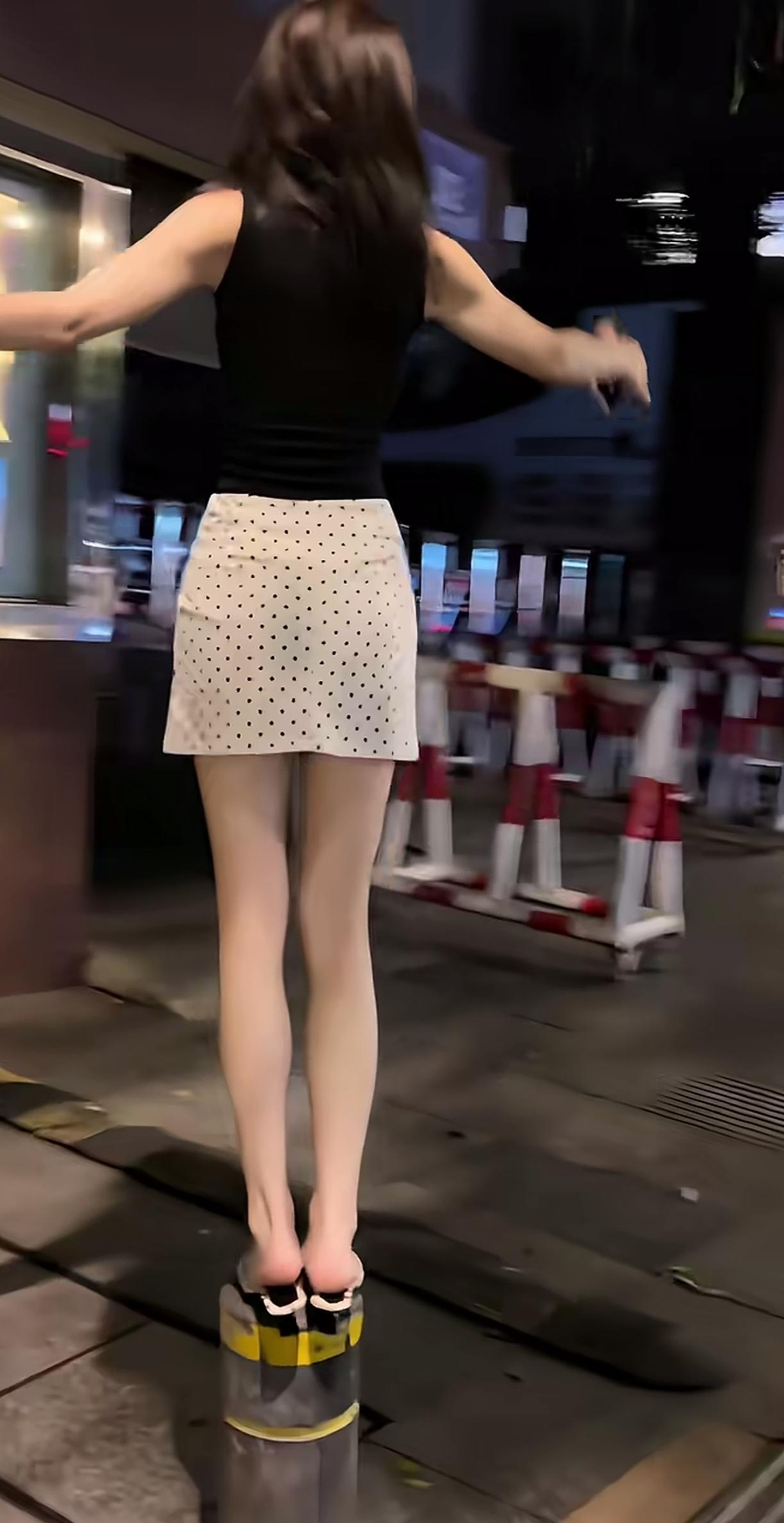 哪天 我是说哪天如果单身了，说一声[比心]