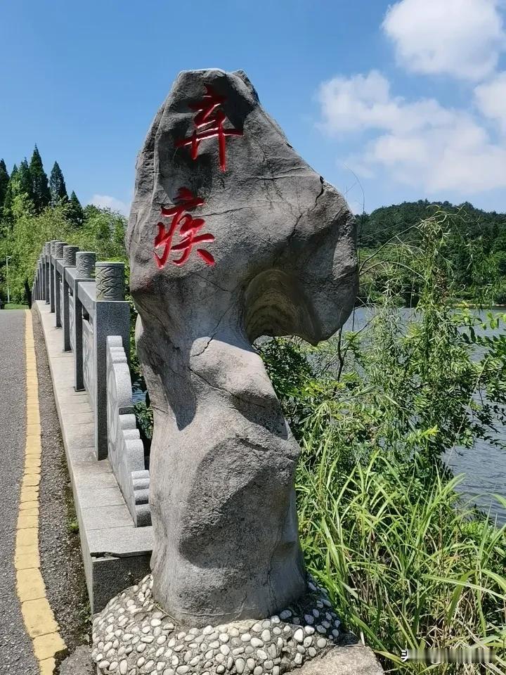 在慢慢变老的路上，你还会学习吗当然会啊！谁说上了年纪就不用学东西了？最近在学拍照