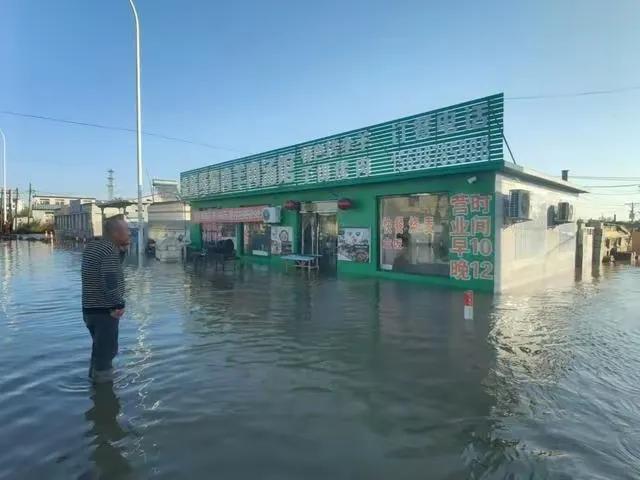 海水倒灌助力产业西部转移。在沿海的企业，还是赶快把企业往西部转移吧。人无远虑必有