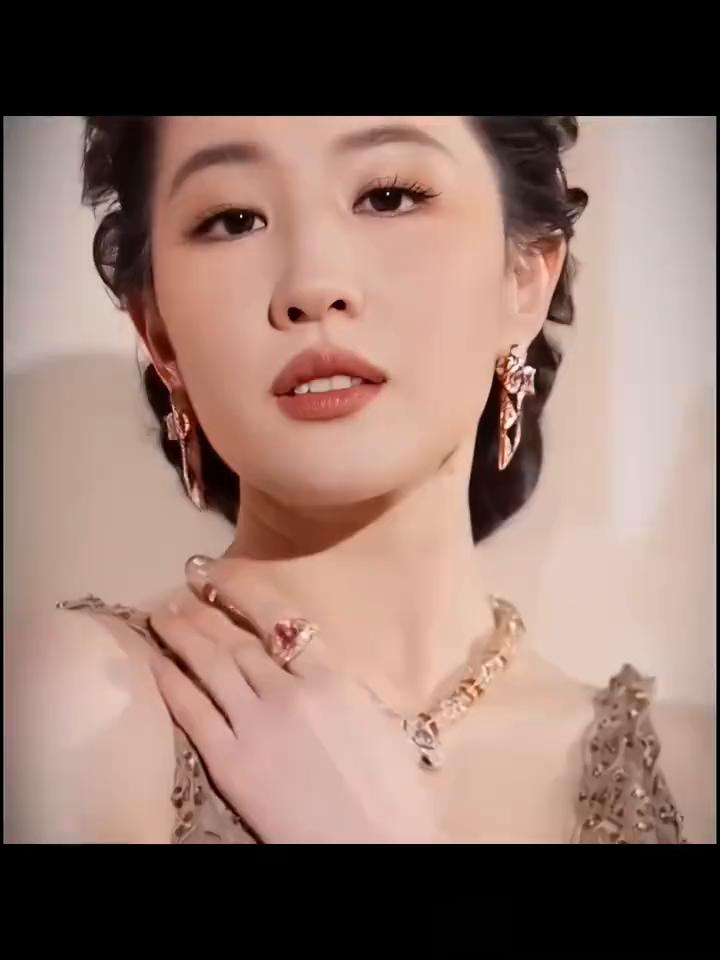 亲爱的，我不知道为什么，我就是那么喜欢你，每天总想跟你聊几句。我问了自己千百次为