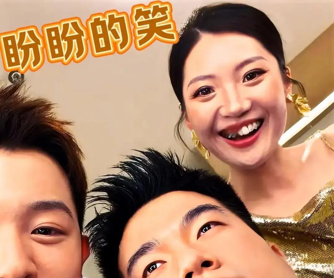 董宇辉书香直播现场，汉森慢歌一出，点赞暴跌40%。
观众眼皮打架，评论区秒变催眠