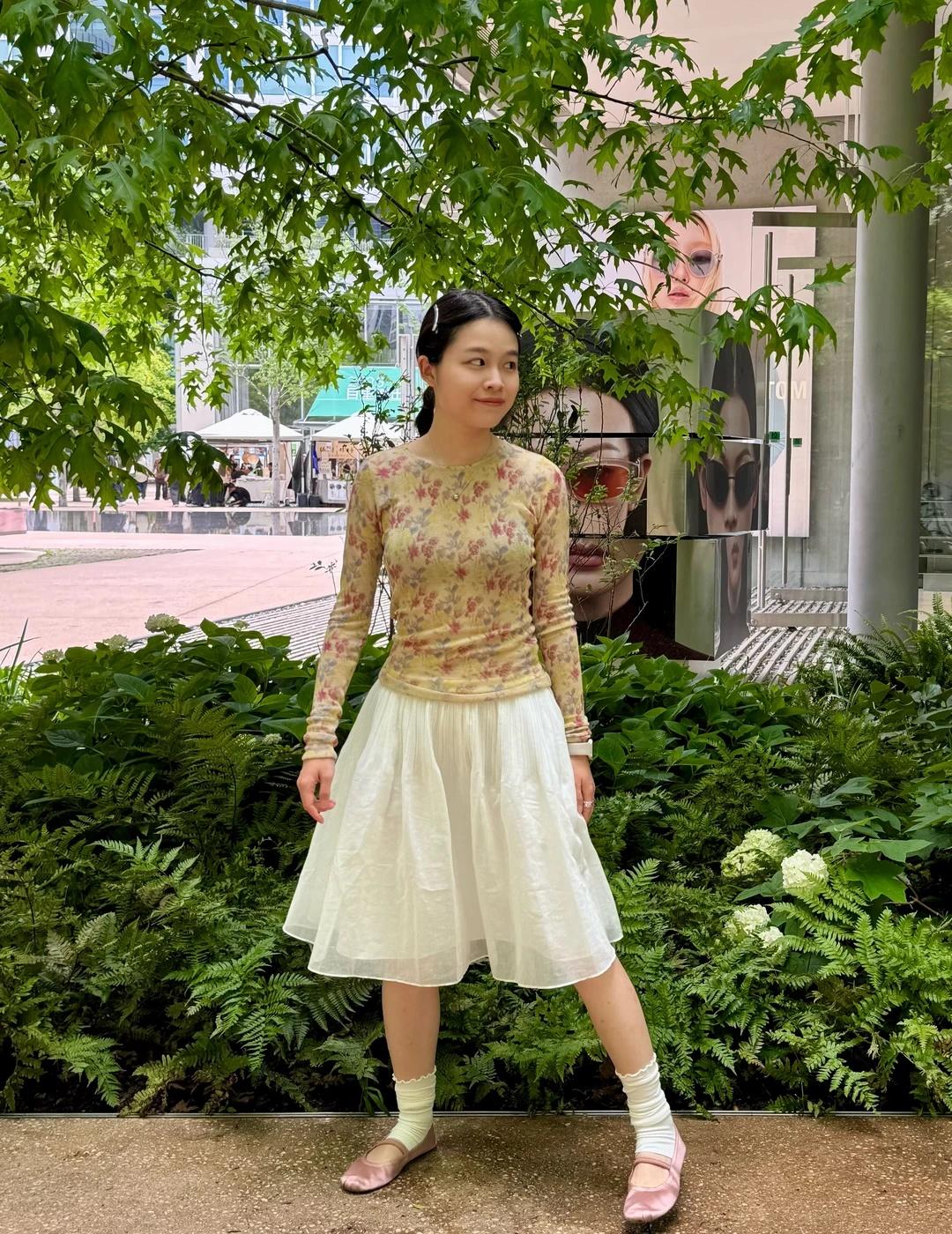 zara常买常有惊喜
这两年的zara设计还是偶尔有惊喜的，最近穿搭风格都变ba