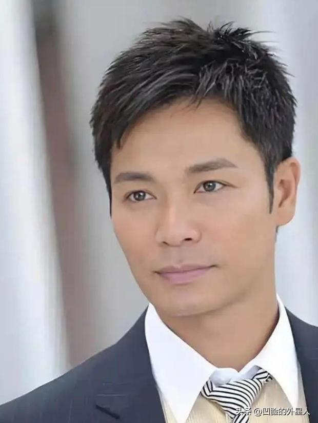 1997年，贫穷的郭晋安，向相恋4年的女友刘小慧求婚。没想到，刘小慧直接拒绝！转