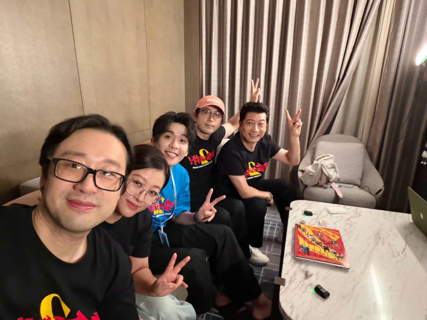 张若昀白客披荆斩棘2026简历各投各的 张若昀白客披荆斩棘2026的卧龙凤雏分开