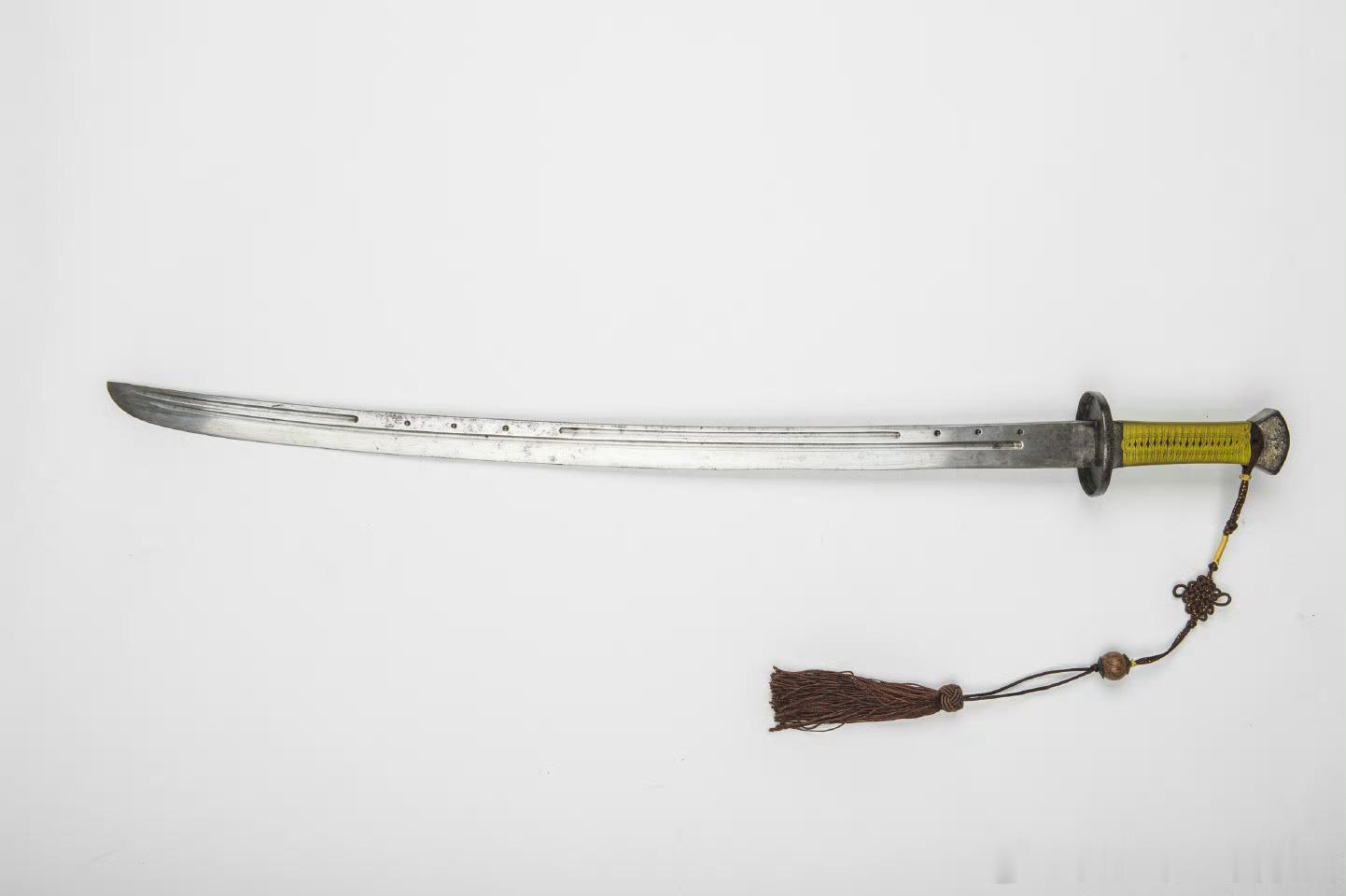 一品团鹤     “ 衣冠禽兽”一语来源于明代官员的服饰。据史料记载，明朝规定，