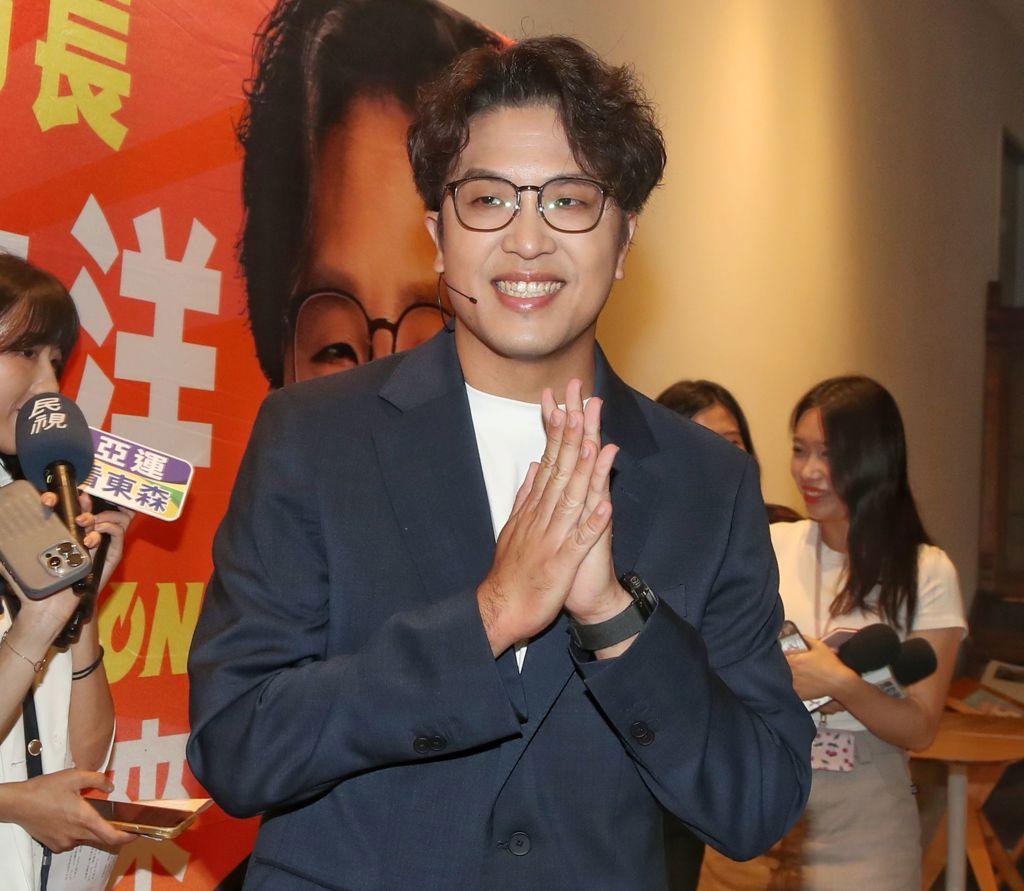 民进党台北市长参选人沈伯洋8月11日正式举办个人政策愿景发表会，对外公布以“HE