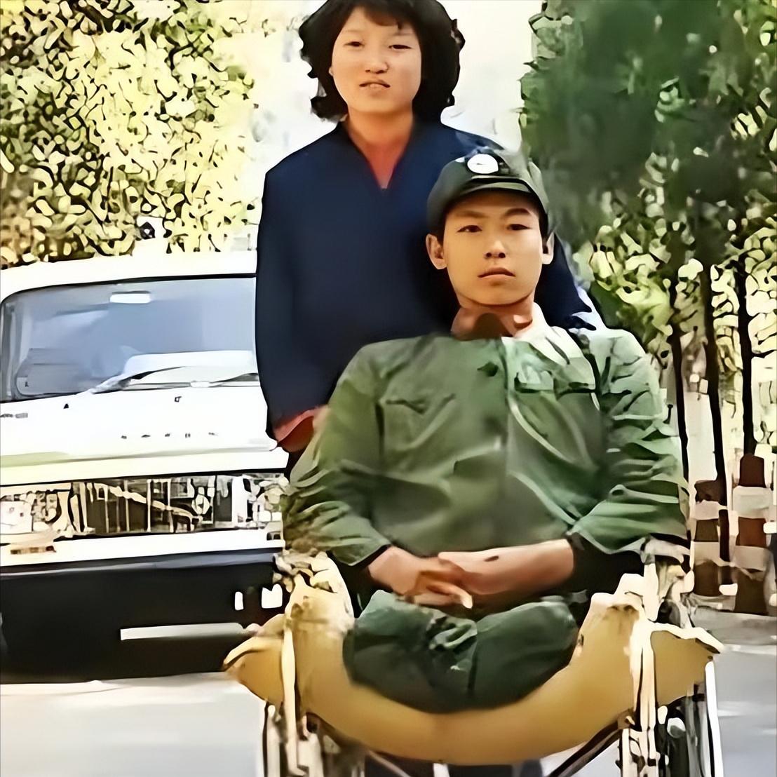 [微风]1986年，河北21岁战士从前线归来获一等功，随即他写信给女友分手。女友