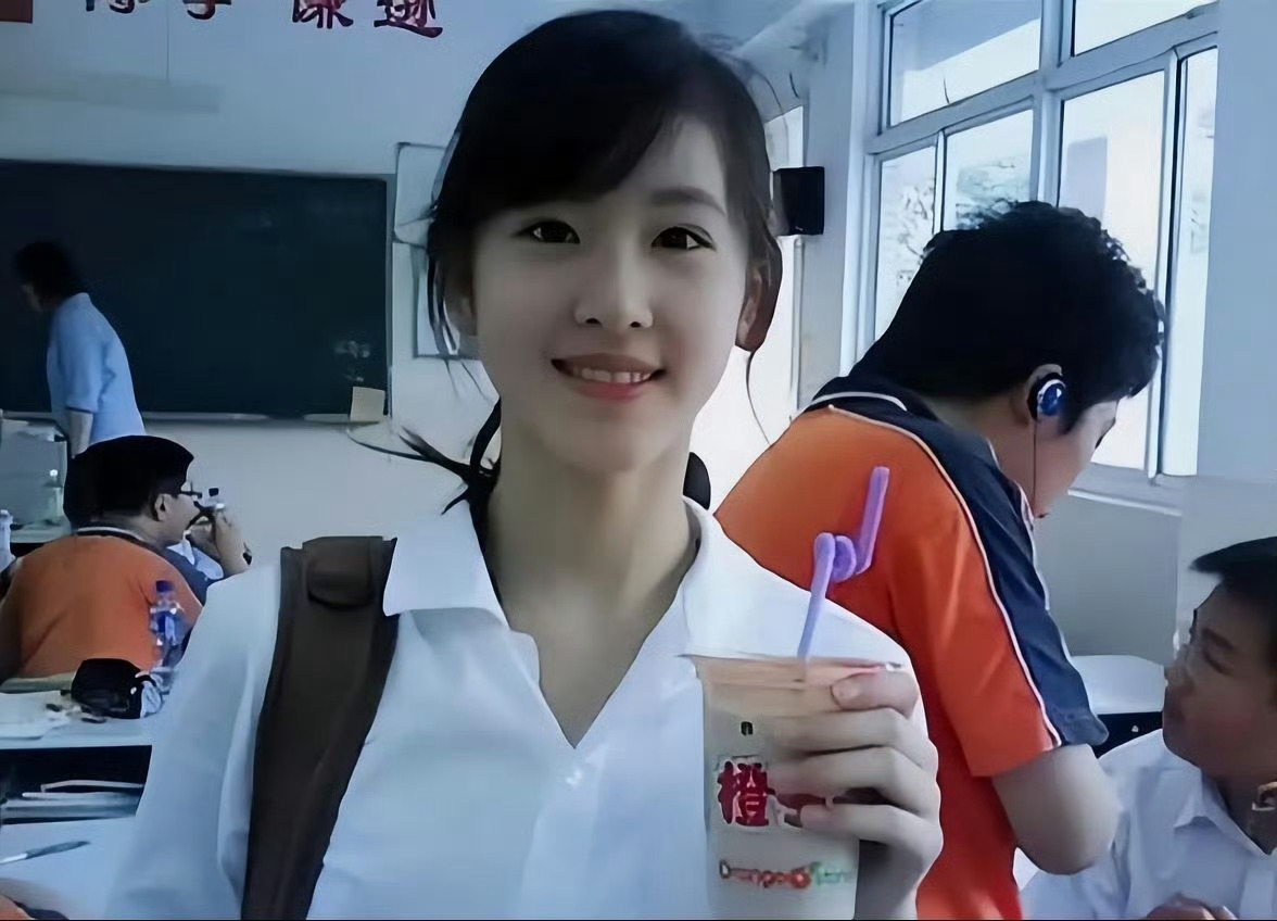 你被哪张素人照惊艳过？？颜值就是硬通货，有时候一张照片就能改写命运奶茶妹妹章泽天