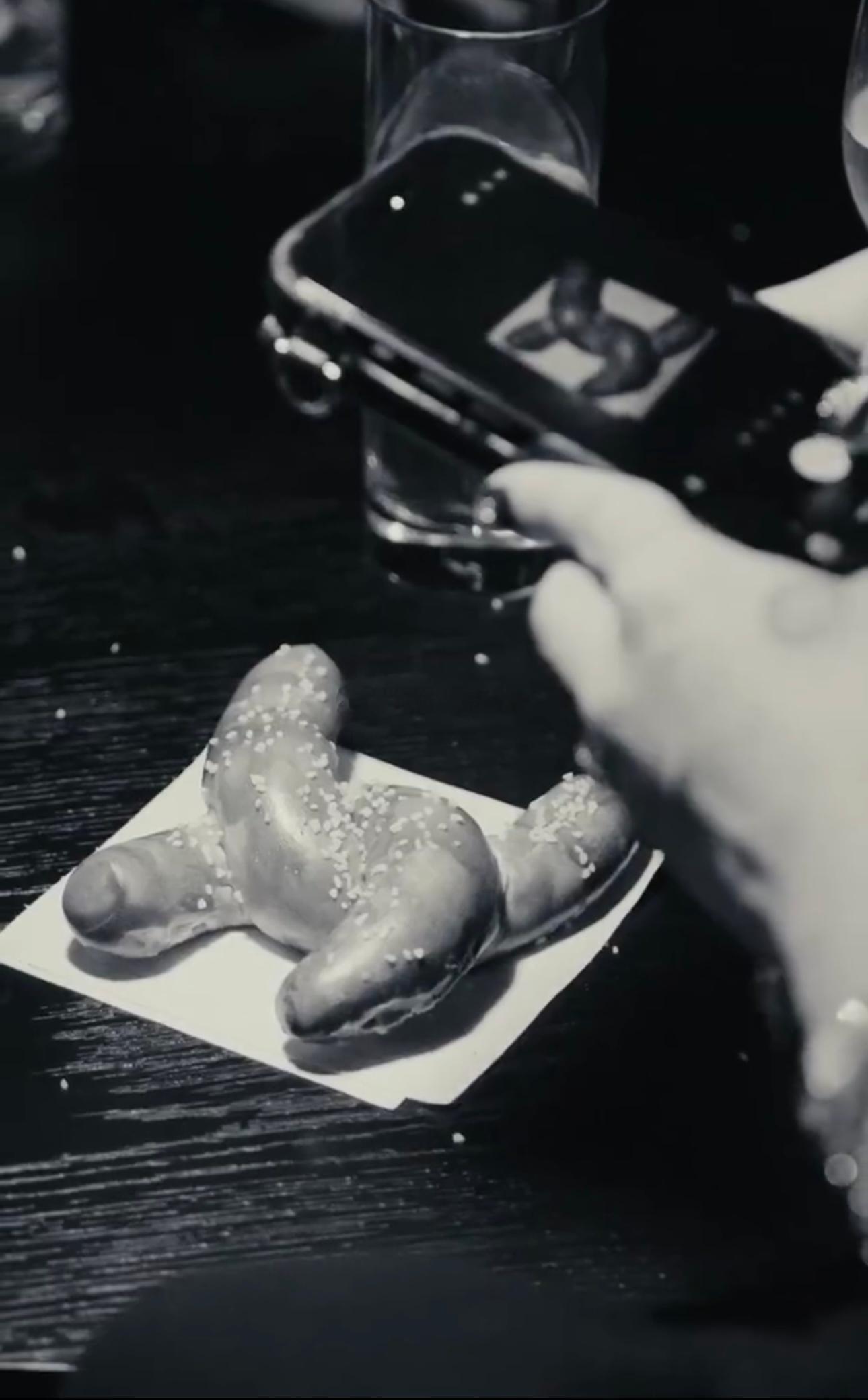 众所周知权志龙拍食物很______ 