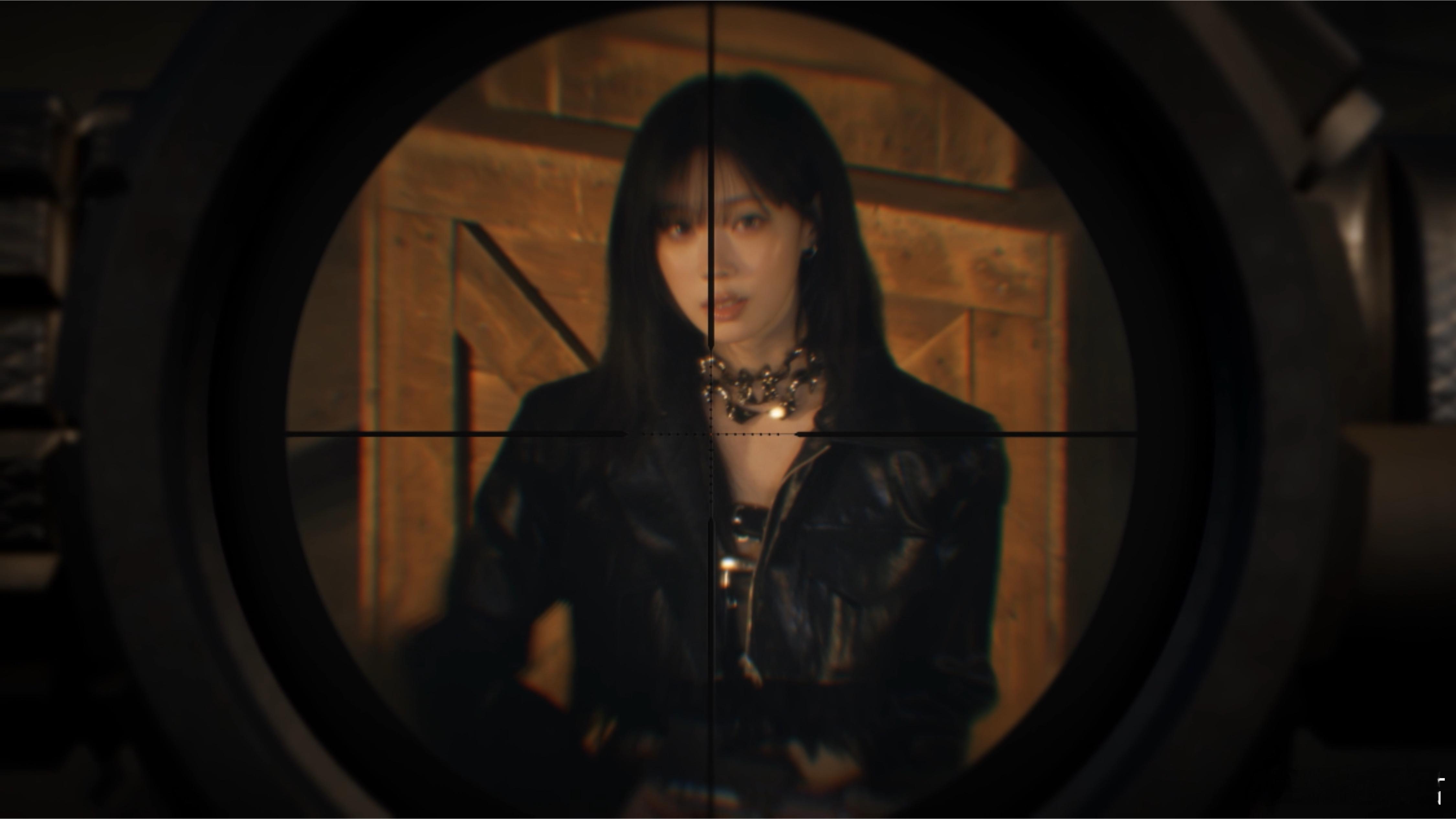 别人在PUBG里找物资，而我在PUBG里找aespa的影子，别管，我超爱[爱慕]