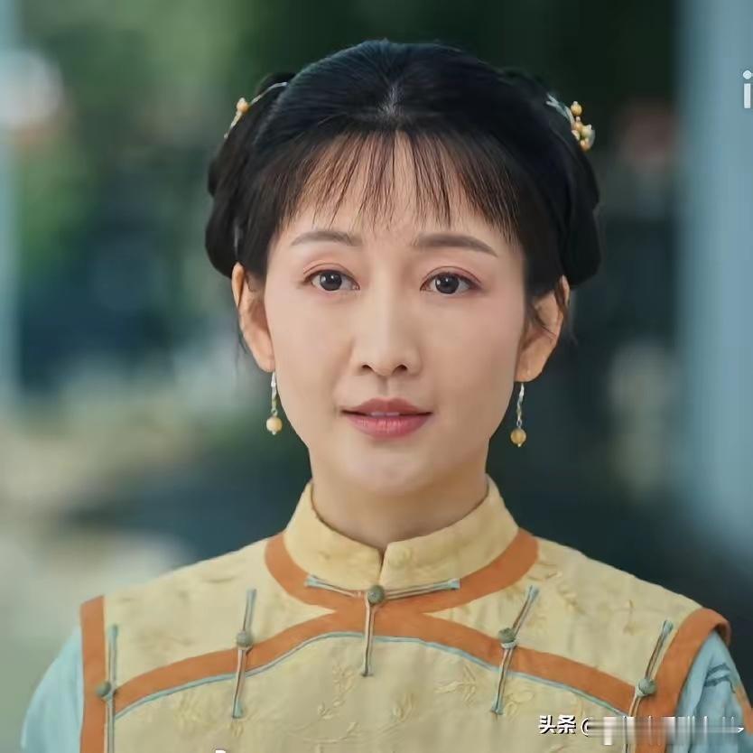 44岁王鸥在央视剧《江海潮生》中扮演二十岁的少女，实在太违和了。 