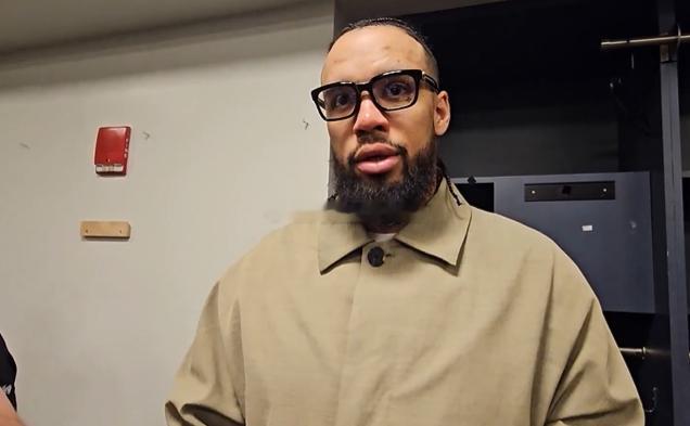 NBA常规赛继续进行，太阳客场126-117战胜篮网。本场比赛，狄龙出战了34分