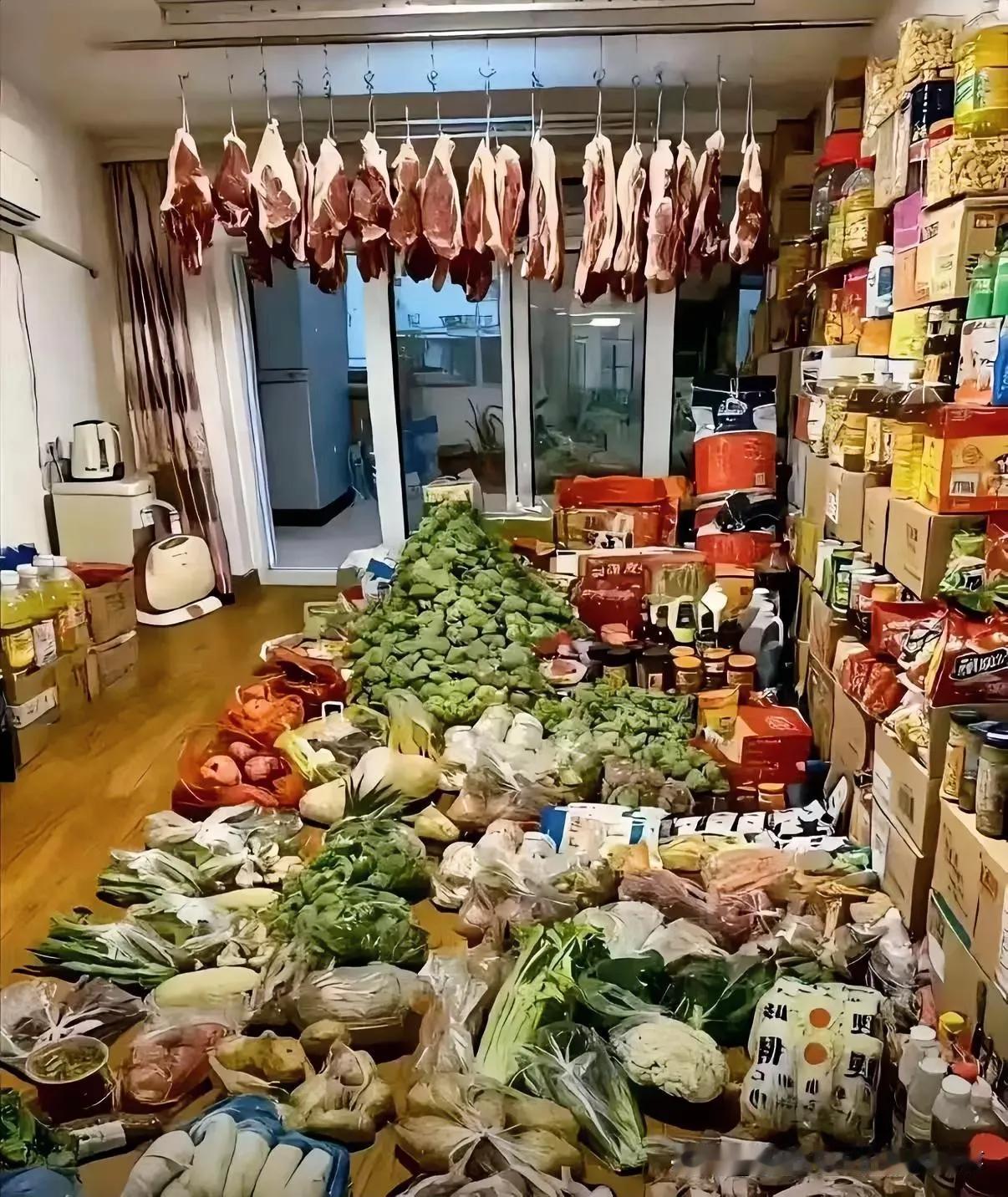 网友发文
为了预防台风买的蔬菜
我就问问
买这么多不放冰箱
难道不会坏吗？[wh