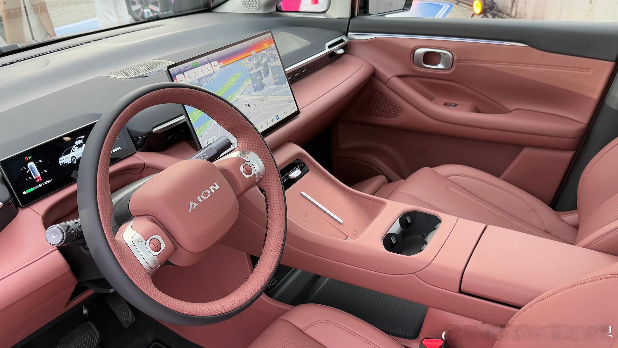 预售价11.58万元起售，埃安N60把高价值配置都下放了，四大全系标配：全场景智