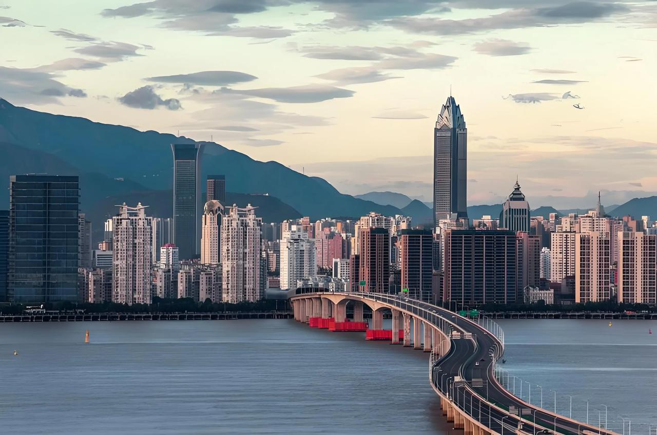 中国十大三线城市实力排行榜：区域中坚，潜力领航

三线城市是我国城镇化与区域经济