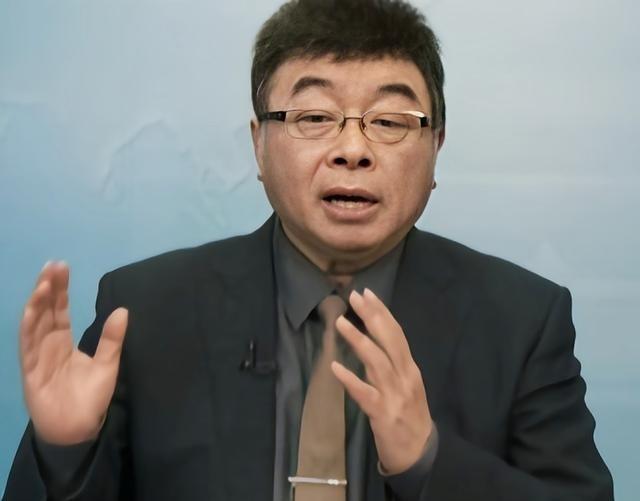 邱毅：国民党把抗日战争定调为八年而不是十四年，是因为在前六年的时间里，老蒋做了很