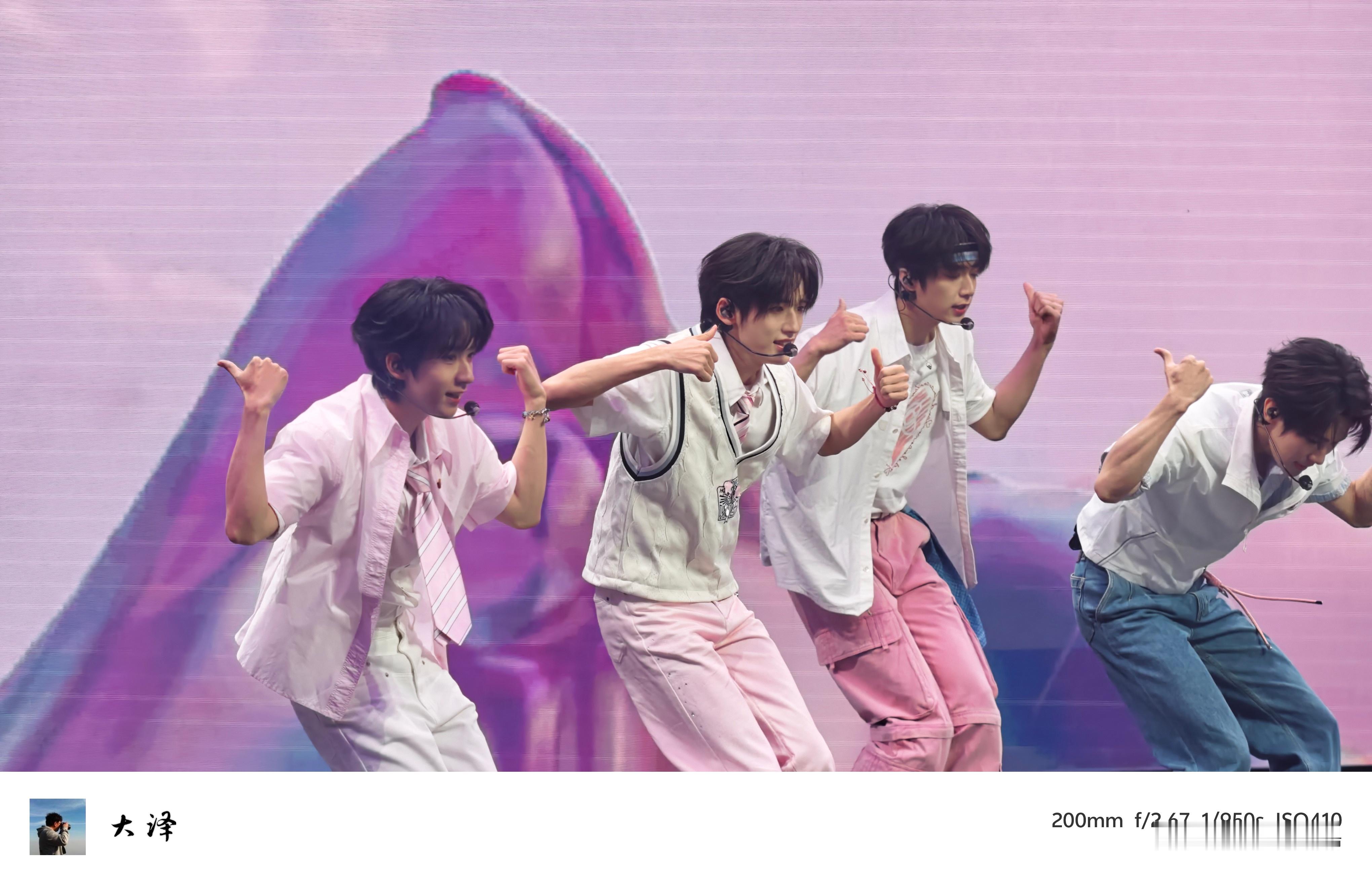 时代少年团演唱会节目单你们最期待哪首歌曲？我觉得唱什么歌不重要，只要这几个小伙子