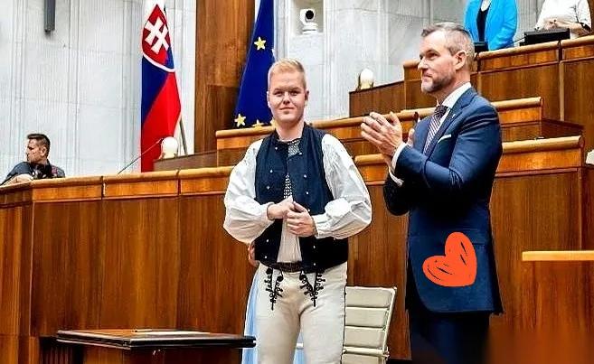 
斯洛伐克发声了！

这次不是因为东方大国，而是因为日本政客高市早苗公开拜鬼，