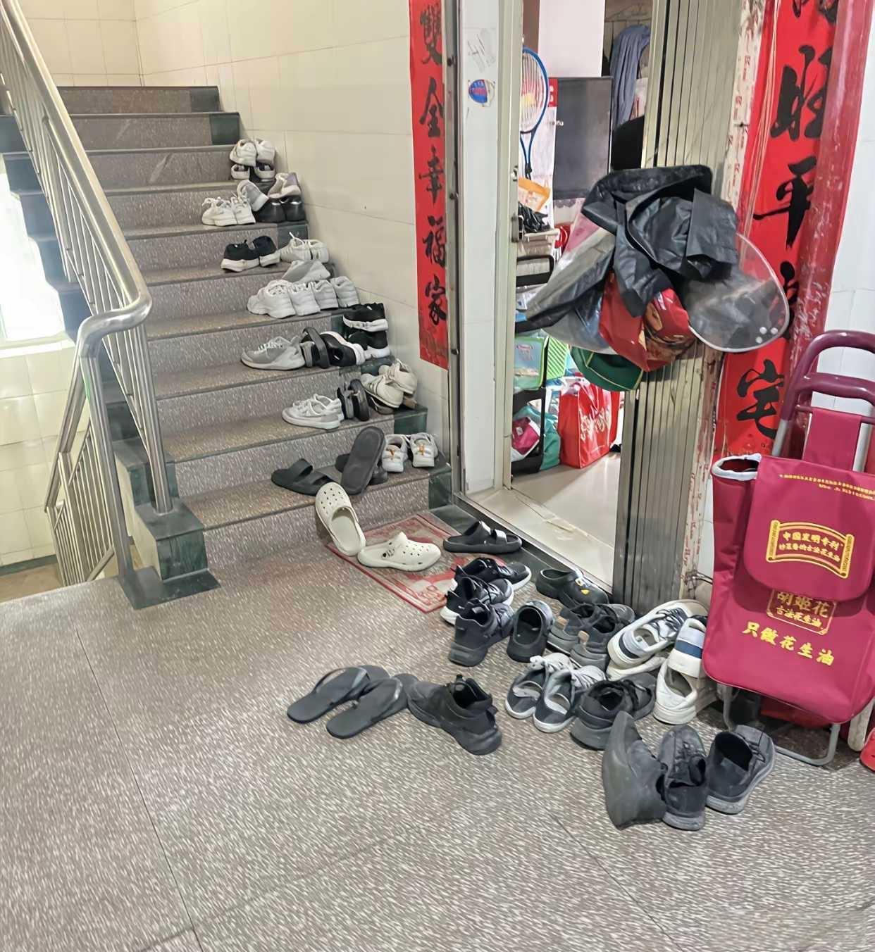 这样的邻居真的太闹心怎么办