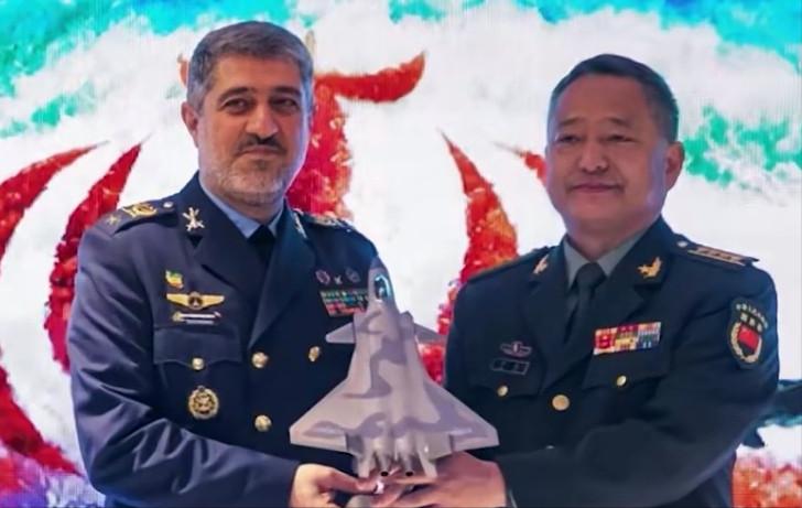 伊朗变了，大国对伊朗的态度也变了。
放在以前，伊朗给人的印象就是“嘴炮拉满、行动