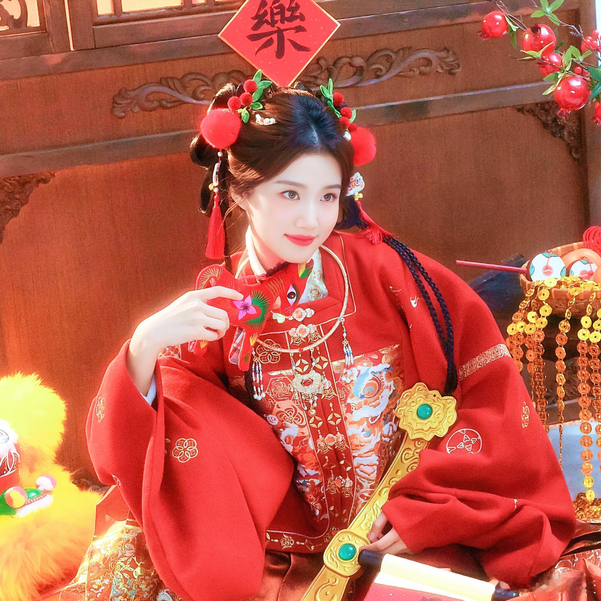 卢昱晓  卢昱晓‖新年头像选哪张卢昱晓｜ 