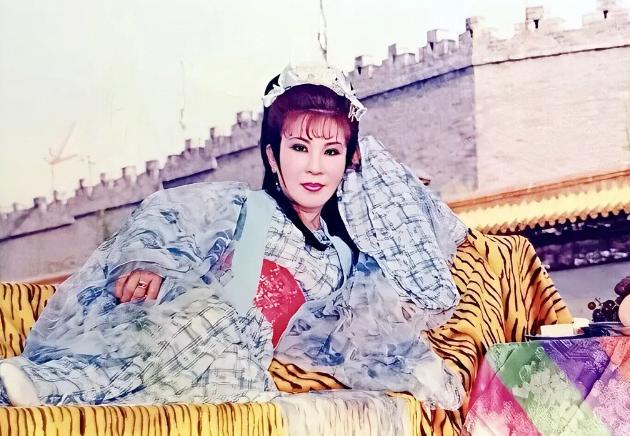 理性的说,大龄剩女能娶吗?
娶得起吗？
一个个张嘴几十万，几百万的。这价格都是怎