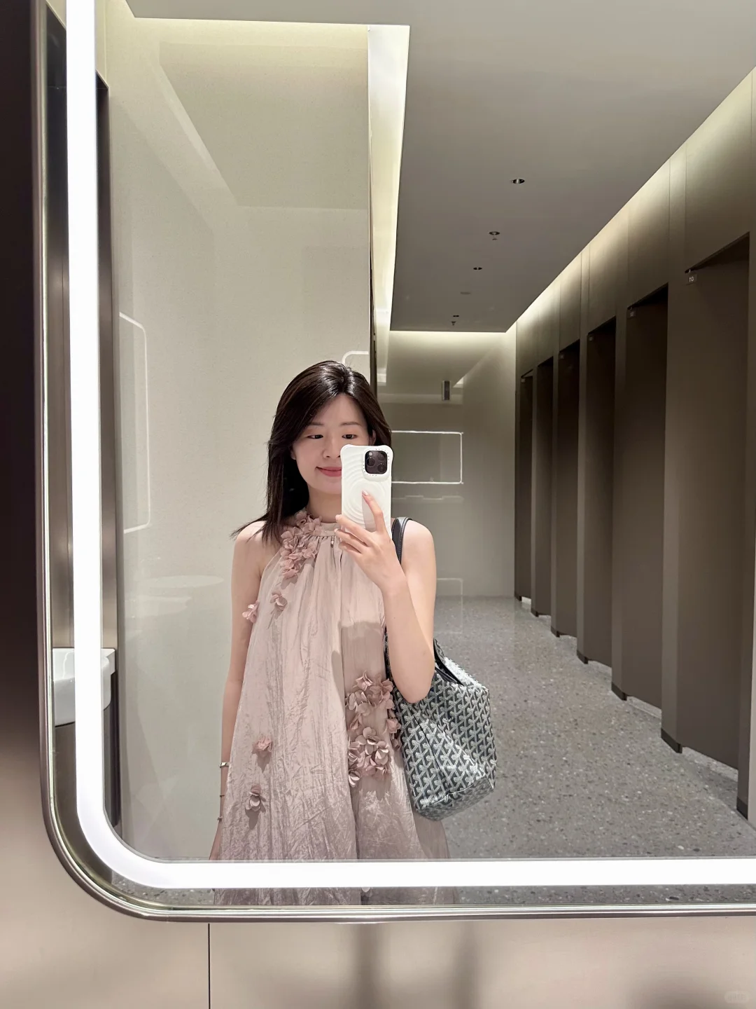 舒服的藕粉色
